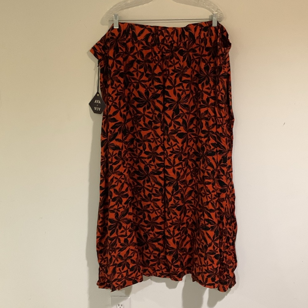 NWT Ava & Viv Dark Orange/Black Floral Maxi Skirt, Size 4X - Picture 8 of 10